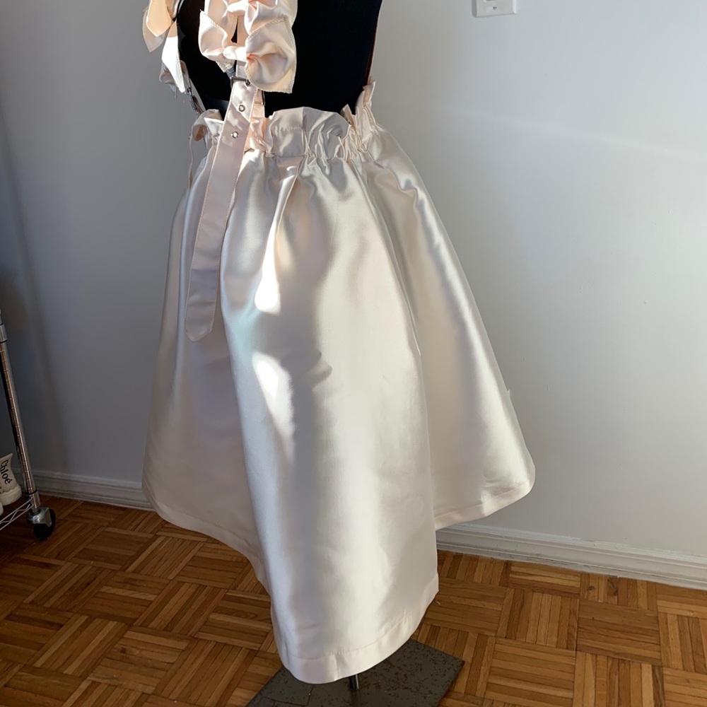 White dress bows /overalls stretchy waist - Picture 6 of 6
